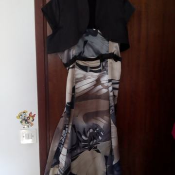 Svilena haljina s crnim bolerom za razne svečanosti !