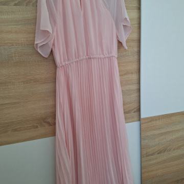 Prodajem haljine vel.xl