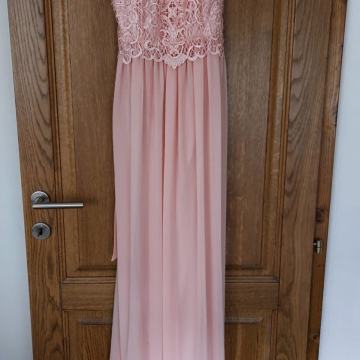 Prodajem maturalnu haljinu Nova
