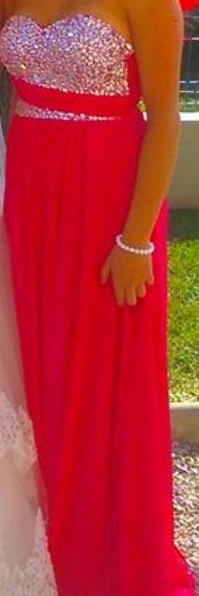 Prodajem prekrasnu haljinu