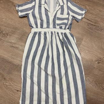 Prodajesu haljena za trudnicu ali se može nositi i ne trudnica!