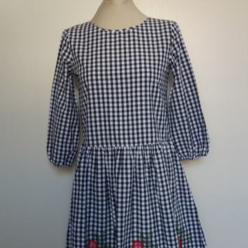 Reserved karirana mini haljina