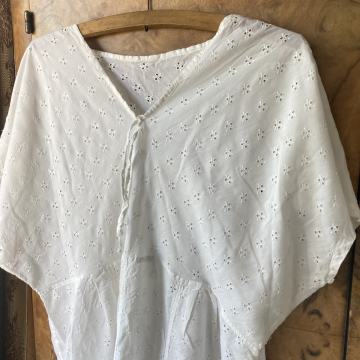 RETRO ŠTIKANA ODJEĆA