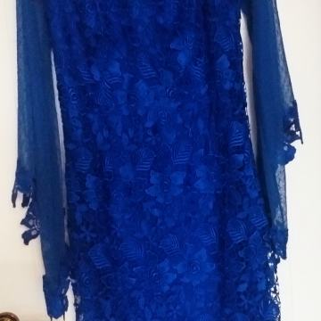 ROYAL BLUE PREDIVNA ČIPKANA HALJINA! DUŽINA DO KOLJENA..NOVA..PRIRODNI