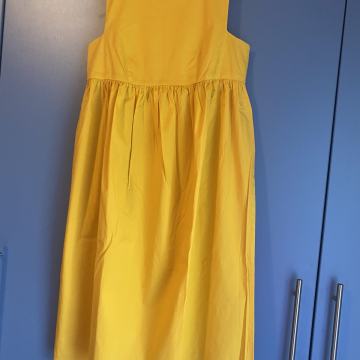 Stefanel žuta haljina bez rukava