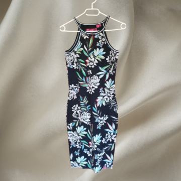 Superdry cvjetna haljina 40 odgovara za 38