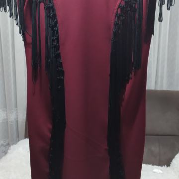 Svečana bordo haljina s resicama S M