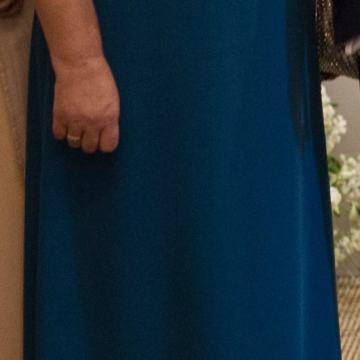 Prekrasna Svečana večernja haljina petrolej plava