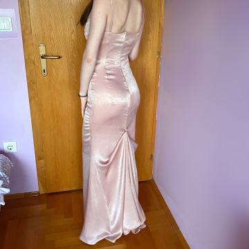 MATURALNA SVEČANA HALJINA