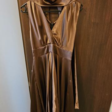 Svečana haljina smeđe boje