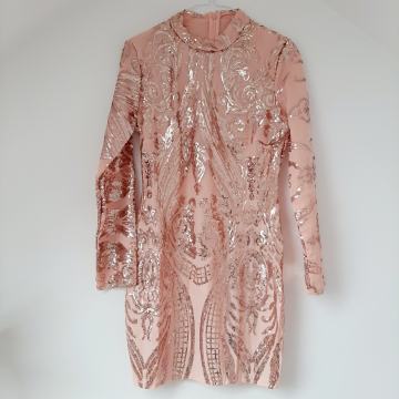 Svečana svjetlucava šljokičasta haljina 34 NOVO