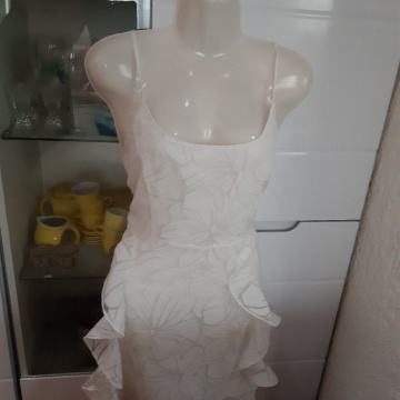 TAL. BIJELA HALJINA S VOLANIMA S