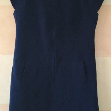 Tamno plava haljina 100% vuna