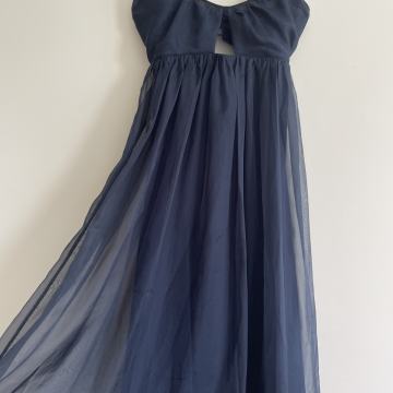 Tamno plava, svečana, duga haljina