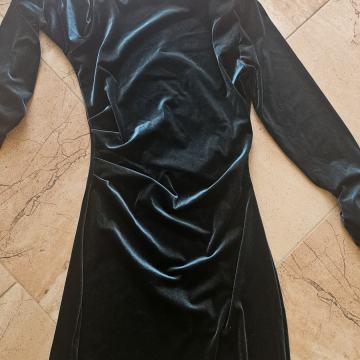 Topla svecana haljina zelena -S