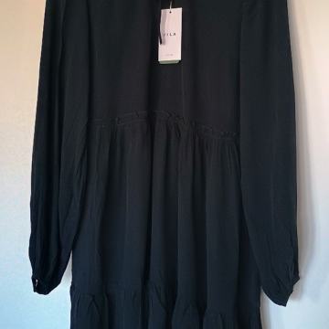 Nova haljina s volanima