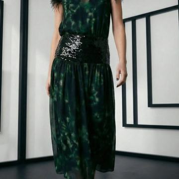 Zara nova haljina limited edition vel.L i XL