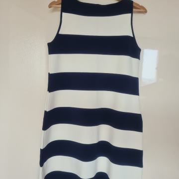 Nova Zara haljina vel.M