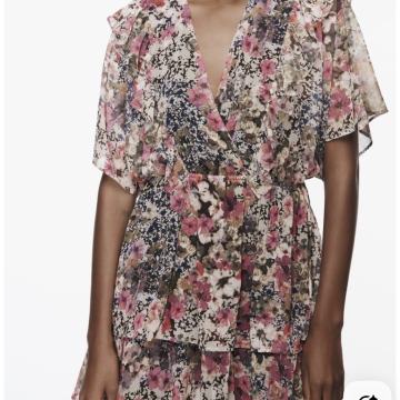 Zara lepršava cvjetna haljina