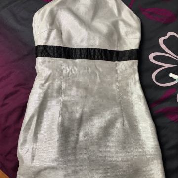 ZARA srebrna  haljina s ovratnikom