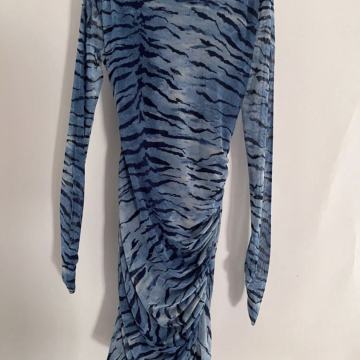 zara večernja haljina