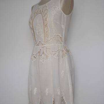 Zara Woman čipkasta haljina