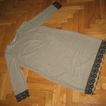 SIVA HALJINA S ČIPKANIM DETALJIMA VEL. 40/42 NOVO