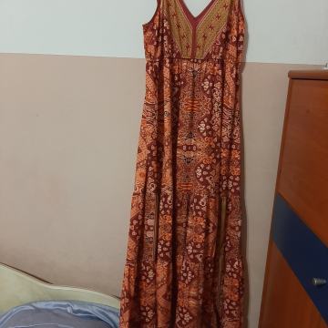 Ženska duga haljina