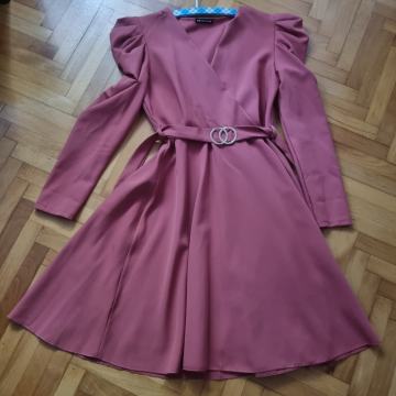 Ženska haljina boje lososa vel M