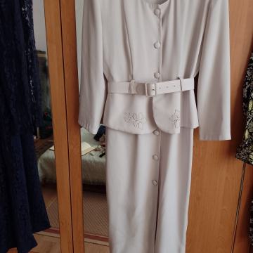 Zenska haljina. Broj 38. Maden in Canada.