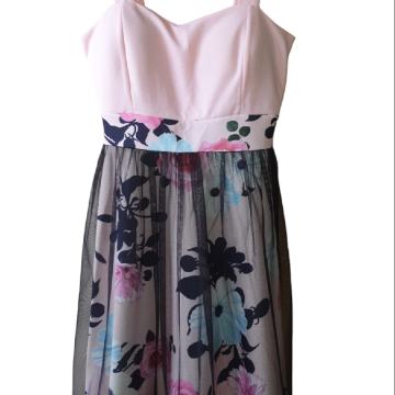 Ženska haljina *NOVO*