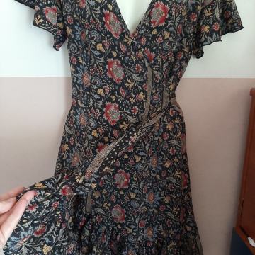 Nova ženska haljina