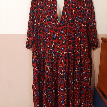 Nova ženska haljina