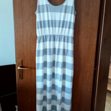 ŽENSKA HALJINA VEL.44