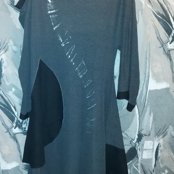 Zenska haljina zanimljivog kroja