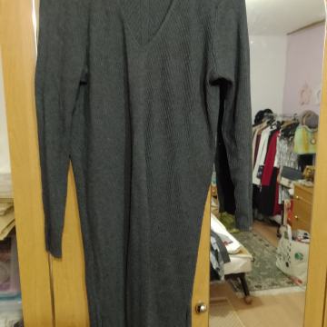 Zenska haljina zimska. EUR S. MANGO