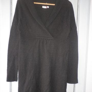 ŽENSKA TOPLA VUNENA HALJINA / TUNIKA / VESTA 38 - 40 M