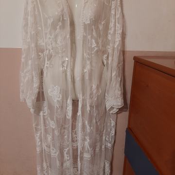 Ženski ogrtač za plažu