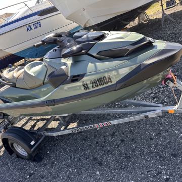 Seadoo GTX 300 limited + Trailer i dodatna oprema
