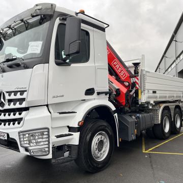Mercedes Benz Arocs 3348