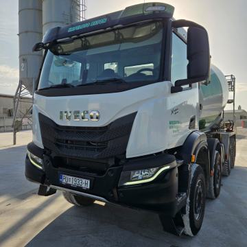 IVECO X-WAY