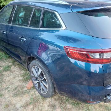 Renault MEGANE IV 1 5 dci BOSE 81kw 2017g