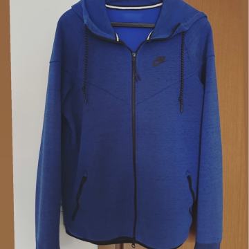 Nike hoodie ili trenirka