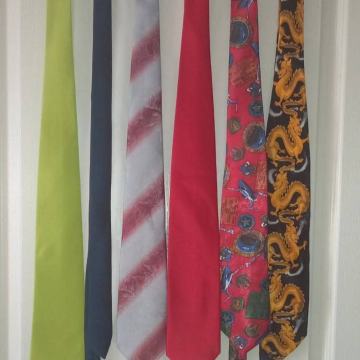 Lot Lot 6 kravata 55€
nove kravate 6 komada,