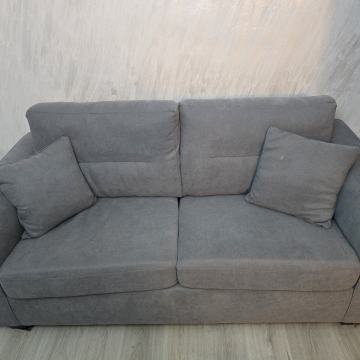 Raffaello trosjed s ležajem Sivi 190x96x93 cm Ne koristen Kao Nov 500€