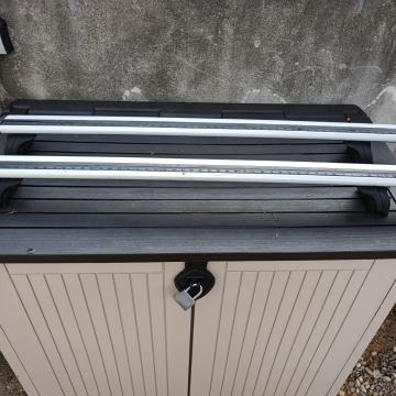 Thule Evo sustavu (Evo Flush Rail glave + WingBar Evo šipke)