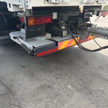 Utovarna hidraulična rampa za kamion MBB PALFINGER
