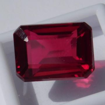 25.20kt prirodan Rubin 17x12x8mm sa kutijom i certifikatom