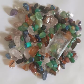 Lot poludragog kamenja 13