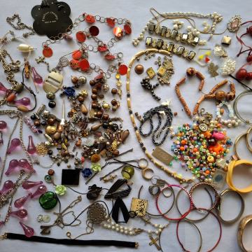 NAKIT RAZNI. Lom-Nekompletno-Za slaganje novog. Mob